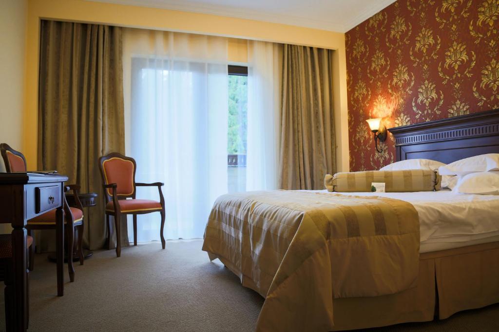 Hotel Foisorul Cu Flori ซินายา ภายนอก รูปภาพ