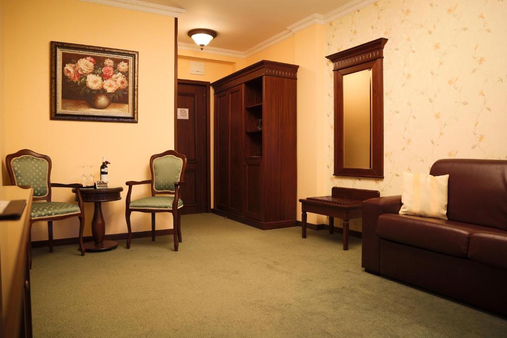 Hotel Foisorul Cu Flori ซินายา ภายนอก รูปภาพ