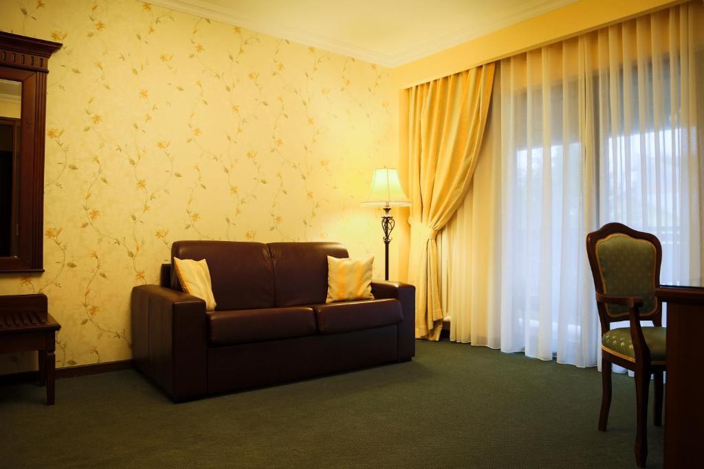 Hotel Foisorul Cu Flori ซินายา ภายนอก รูปภาพ